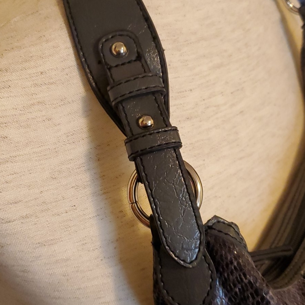 Nine & Co Purse - Picture 2 of 4